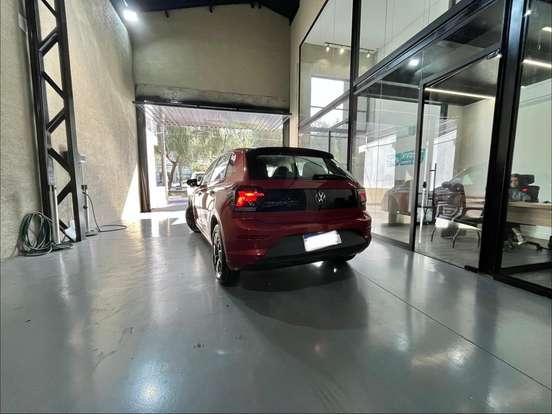 VOLKSWAGEN-POLO-2023