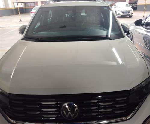 VOLKSWAGEN-T-CROSS-2023