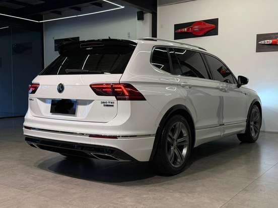 VOLKSWAGEN-TIGUAN-2020