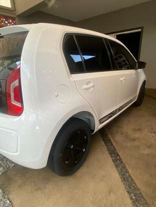 VOLKSWAGEN-UP-1.0 MPI MOVE UP 12V FLEX 4P AUTOMATIZADO VOLKSWAGEN-UP-2014