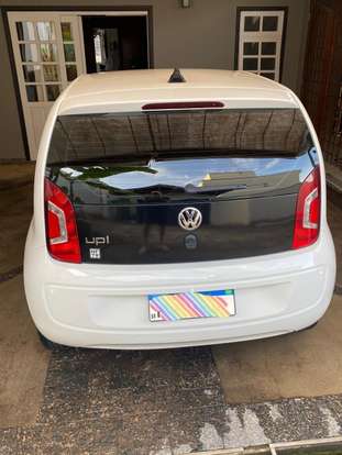 VOLKSWAGEN-UP-1.0 MPI MOVE UP 12V FLEX 4P AUTOMATIZADO VOLKSWAGEN-UP-2014