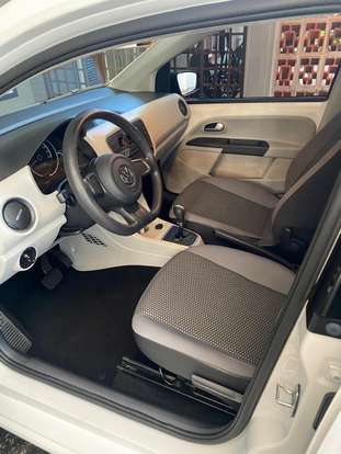 VOLKSWAGEN-UP-2014
