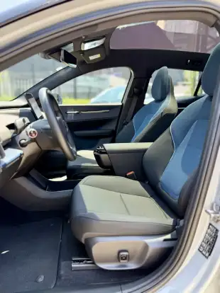 VOLVO-EX30-2024