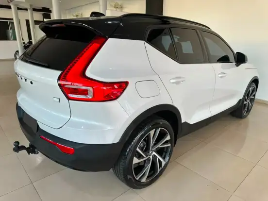 VOLVO-XC40-1.5 T5 RECHARGE R-DESIGN GEARTRONIC VOLVO-XC40-2021