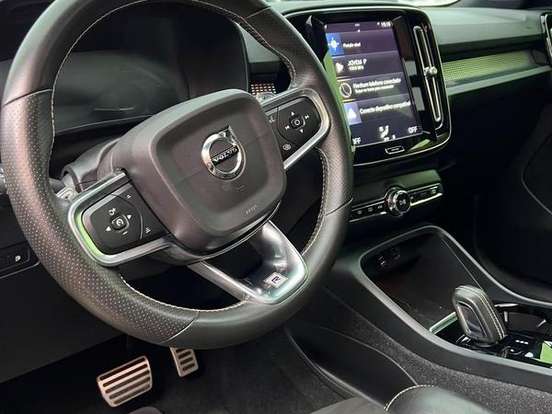 VOLVO-XC40-1.5 T5 RECHARGE R-DESIGN GEARTRONIC VOLVO-XC40-2020