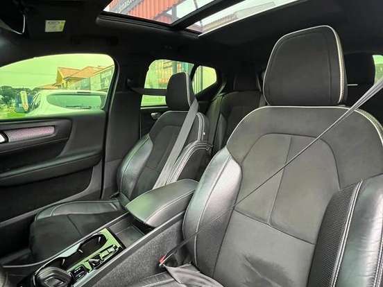VOLVO-XC40-1.5 T5 RECHARGE R-DESIGN GEARTRONIC VOLVO-XC40-2020