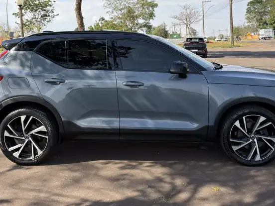 VOLVO-XC40-2.0 T5 GASOLINA R-DESIGN AWD GEARTRONIC VOLVO-XC40-2019
