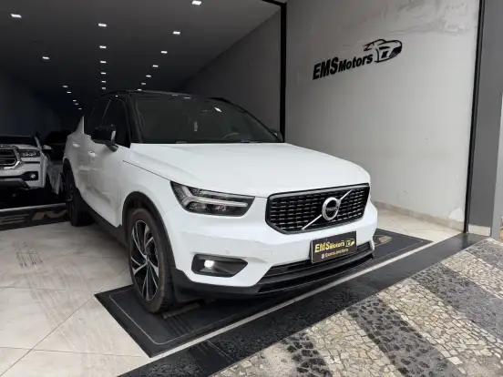 VOLVO-XC40-2.0 T5 GASOLINA R-DESIGN AWD GEARTRONIC VOLVO-XC40-2018