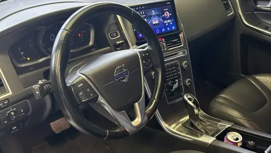 VOLVO-XC60-2013