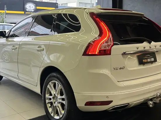 VOLVO-XC60-2.0 T5 DYNAMIC FWD TURBO GASOLINA 4P AUTOMÁTICO VOLVO-XC60-2013