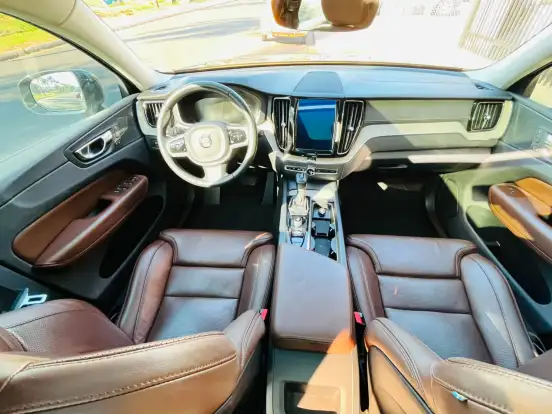 VOLVO-XC60-2.0 T5 GASOLINA INSCRIPTION AWD GEARTRONIC VOLVO-XC60-2018