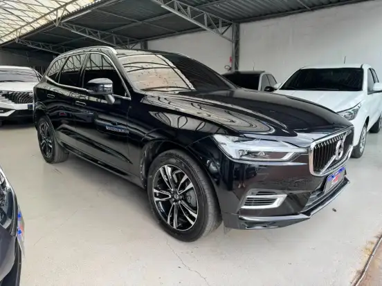 VOLVO-XC60-2020