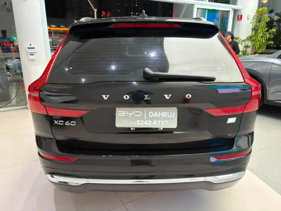 VOLVO-XC60-2022