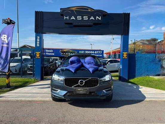 VOLVO-XC60-2020