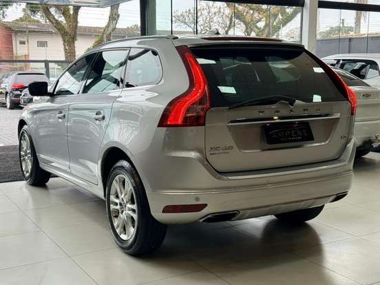 VOLVO-XC60-2.0 T5 DYNAMIC FWD TURBO GASOLINA 4P AUTOMÁTICO VOLVO-XC60-2014