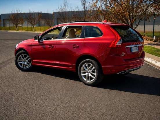 VOLVO-XC60-2.0 T5 INSCRIPTION GASOLINA 4P AUTOMÁTICO VOLVO-XC60-2017