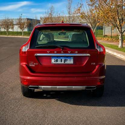 VOLVO-XC60-2.0 T5 INSCRIPTION GASOLINA 4P AUTOMÁTICO VOLVO-XC60-2017