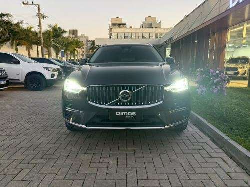 VOLVO-XC60-2023