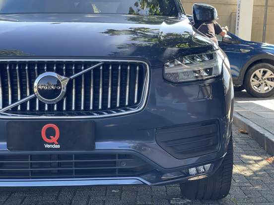VOLVO-XC90-2019
