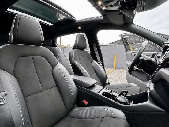 VOLVO-XC40-2.0 T5 GASOLINA R-DESIGN AWD GEARTRONIC VOLVO-XC40-2019