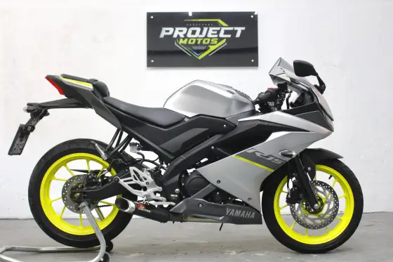 YAMAHA YZF R15 
