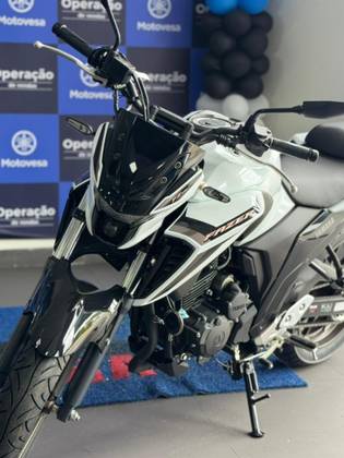 YAMAHA FZ25 FAZER CONNECTED ABS 