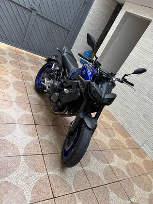 YAMAHA MT-09 