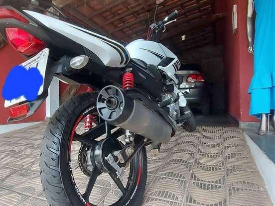 YAMAHA-YS 150 FAZER SED YAMAHA-YS 150 FAZER SED-2015
