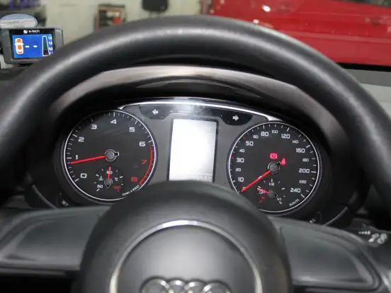 AUDI-A1-1.4 TFSI SPORTBACK ATTRACTION 16V 122CV GASOLINA 4P S-TRONIC AUDI-A1-2014