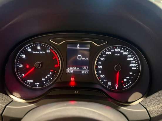AUDI-A3-2019