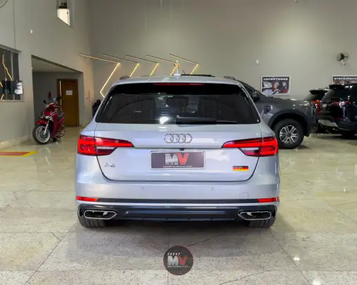 AUDI-A4-2019