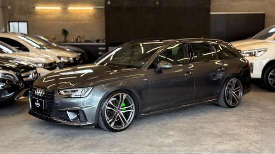 AUDI-A4-2019