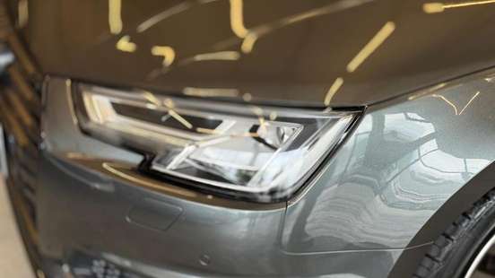AUDI-A4-2019