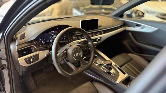 AUDI-A4-2019