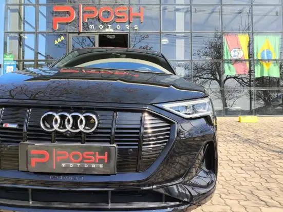 AUDI-E-TRON-2020