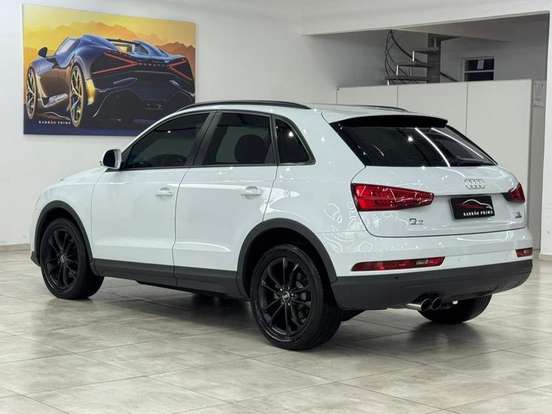 AUDI-Q3-2015