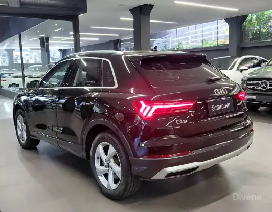 AUDI-Q3-2022