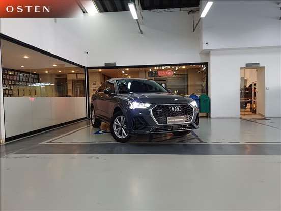 AUDI-Q3-2023