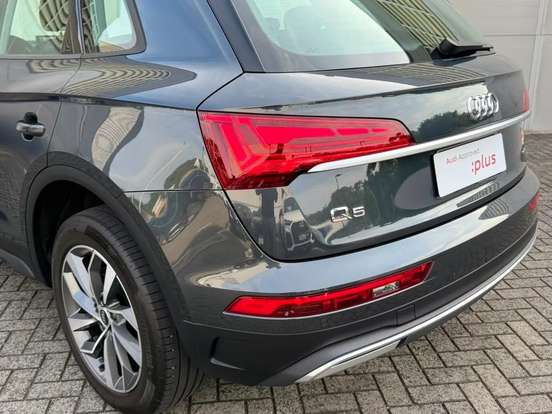 AUDI-Q5-2024