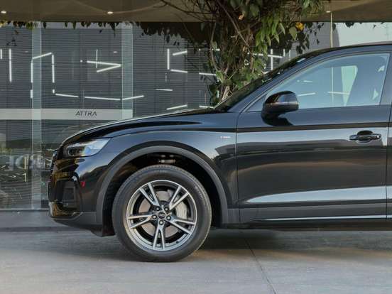 AUDI-Q5-2.0 55 TFSIE PHEV SPORTBACK PERFORMANCE BLACK QUATTRO S TRONIC AUDI-Q5-2024