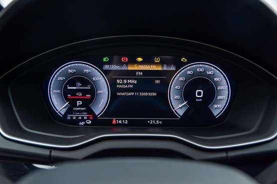 AUDI-Q5-2022