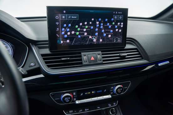 AUDI-Q5-2022