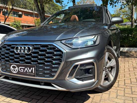 AUDI-Q5-2022