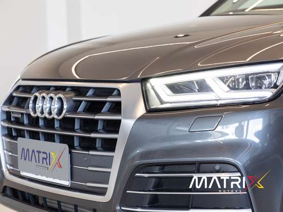 AUDI-Q5-2019