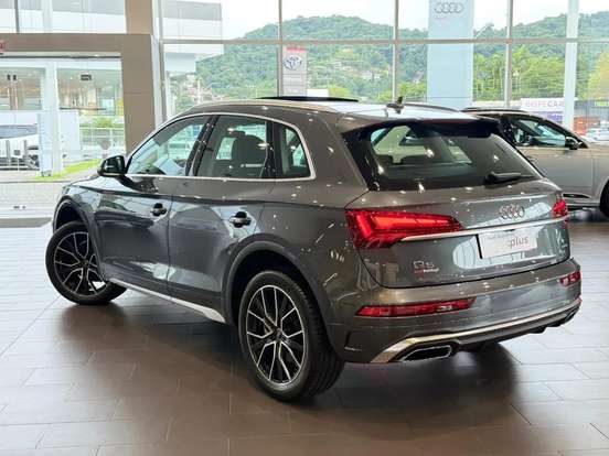 AUDI-Q5-2.0 TFSI GASOLINA SPORTBACK S LINE QUATTRO S TRONIC AUDI-Q5-2024