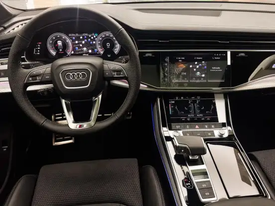 AUDI-Q7-2025