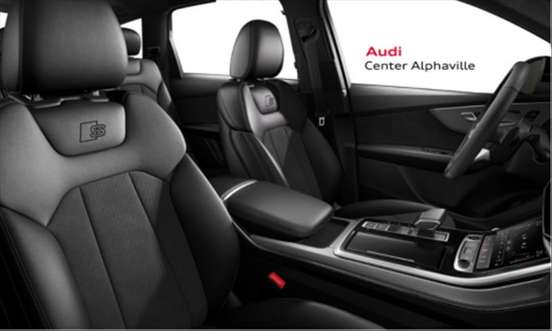 AUDI-Q7-2025