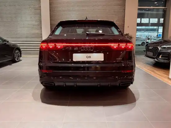 AUDI-Q8-3.0 TFSI GASOLINA PERFORMANCE BLACK QUATTRO TIPTRONIC AUDI-Q8-2026