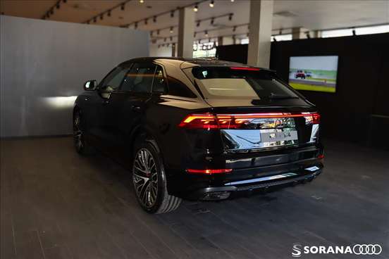 AUDI-Q8-2025