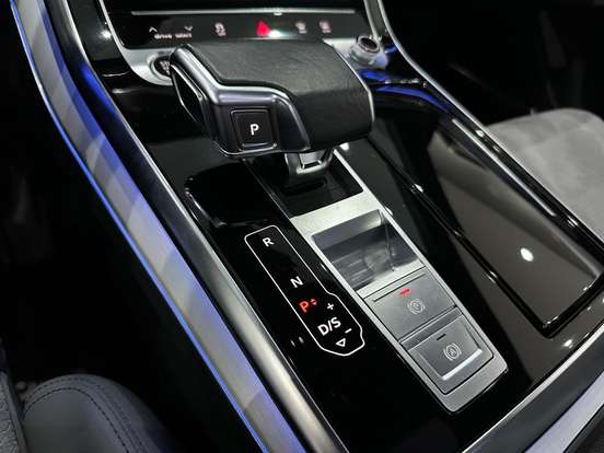 AUDI-Q8-3.0 TFSI GASOLINA PERFORMANCE BLACK QUATTRO TIPTRONIC AUDI-Q8-2022